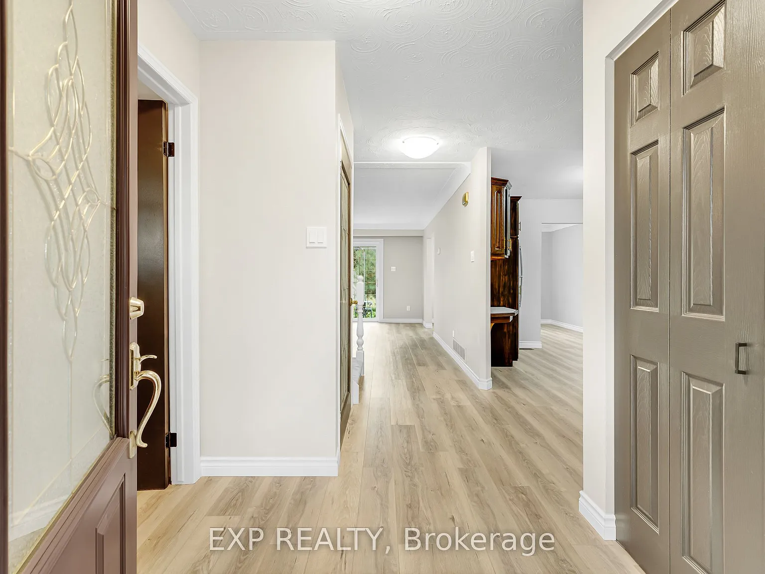 3 bed, $3,200 — Photo 4