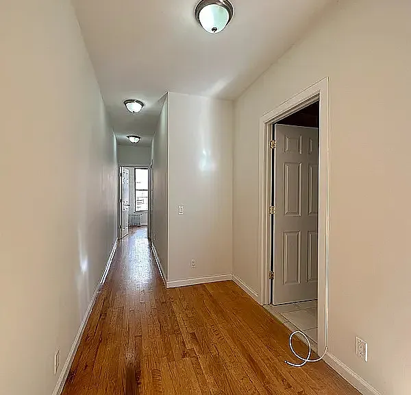 416 W 56th St #17 — Photo 5