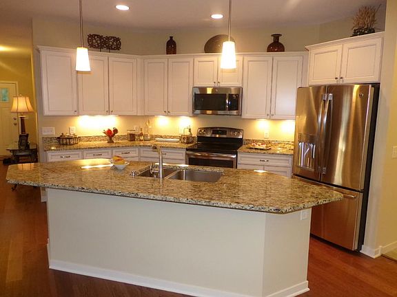 5th image of 736 S Creek Cir N