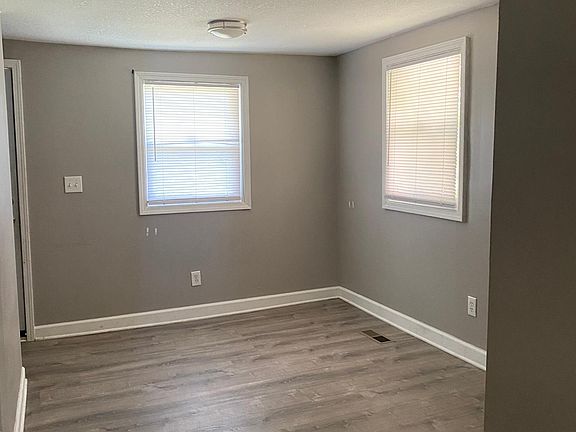 4th image of 4010 Highland Ave