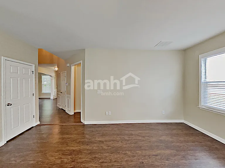 55 Palisades Dr — Photo 9