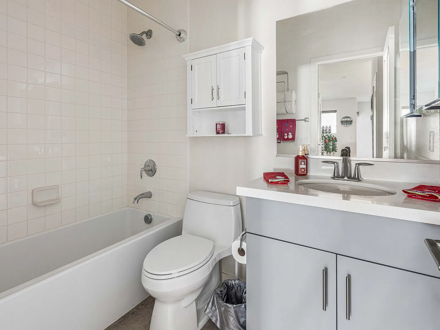 2691 Roosevelt Street - - — Photo 2
