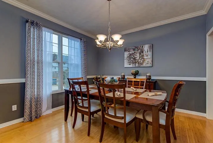 4 bed, 3205 sqft, $2,400 — Photo 4