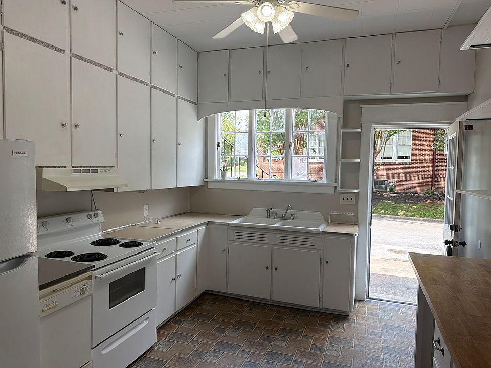 1st image of 422 W Main St #1