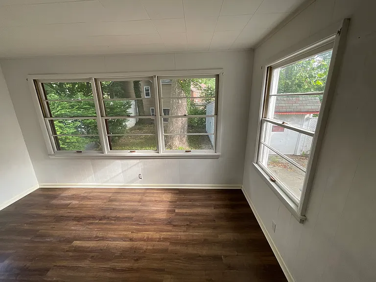 3709 Woodridge Rd — Photo 11