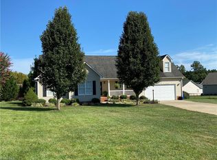 1822 Robbie Ct, Graham, NC 27253