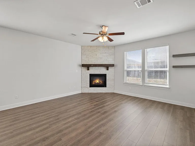 138 Fern Dr — Photo 15