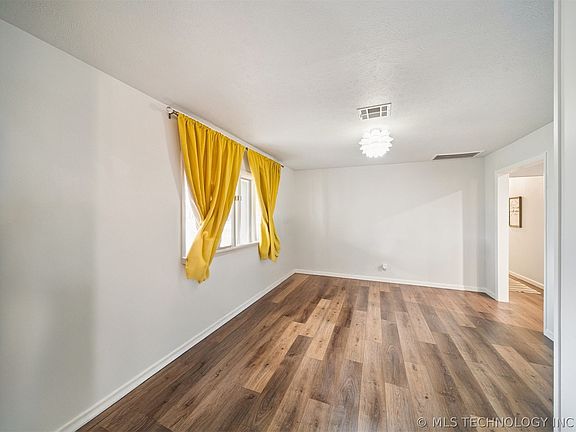 4th image of 1335 N McFarland Pl