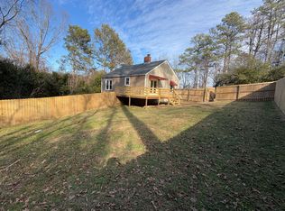 1113 Roselawn Dr, Chattanooga, TN 37421