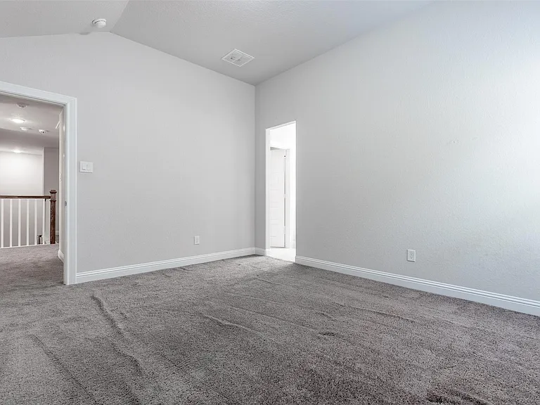 16611 Highland Country Dr — Photo 24