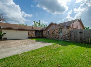 819 Coolwood Dr, Houston, TX 77013