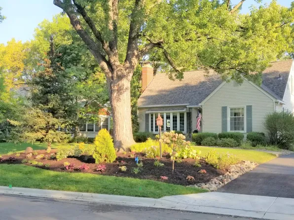 1709 Preston Ln, Hopkins, MN 55343