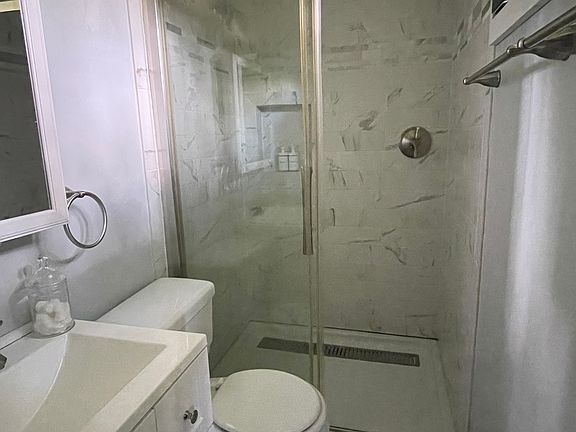 2nd image of 9401 Knox Dr