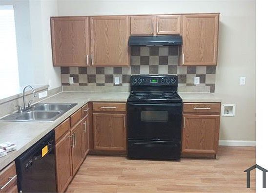 2nd image of 2637 Tilden Dr