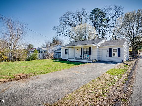 3rd image of 533 Riverview Dr