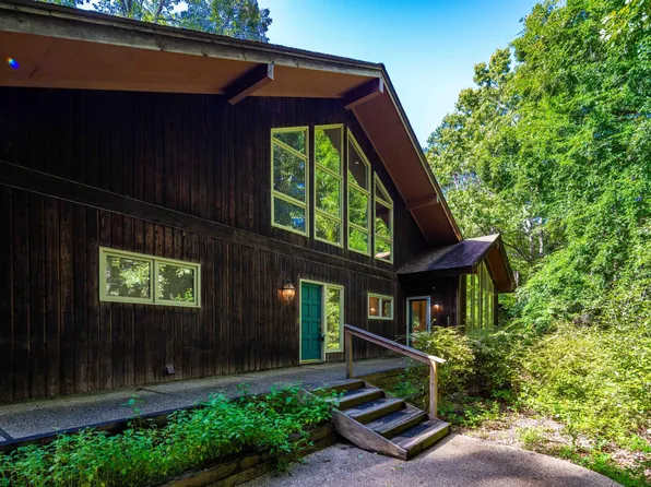3701 Duxford Dr, Raleigh, NC 27614