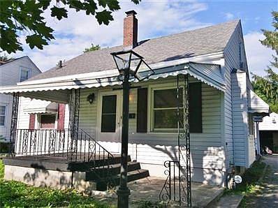 2nd image of 1919 Glenridge Dr