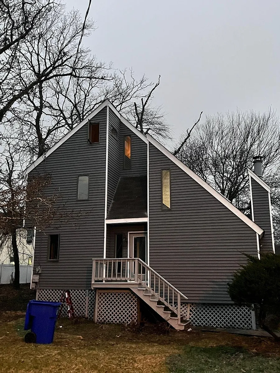 Building Photo - 112 13th St