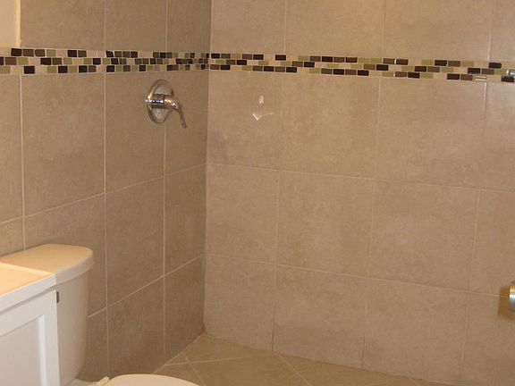 2nd image of 2912 N 58th Ave #2