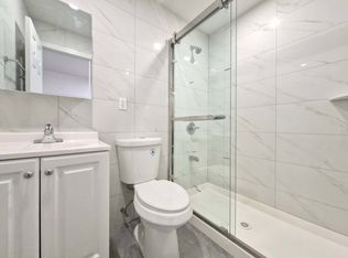 954 3rd Ave #3, Brooklyn, NY 11232