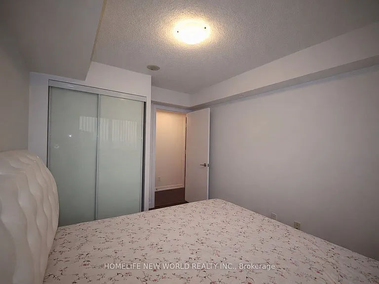 255 Village Green Sq #1508 — Photo 13