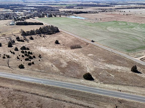 3rd image of 1127 N Highway 252