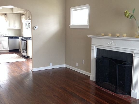 3rd image of 1531 Bidwell Ave