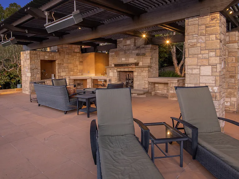 1650 Mesa Ridge Ave — Photo 44