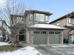 267 E Coopers Hl SW, Airdrie, AB T4B 0R9