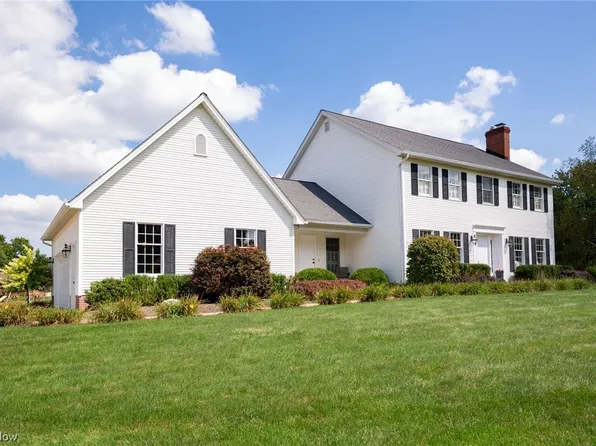 485 Presidential Ct, Youngstown, OH 44512