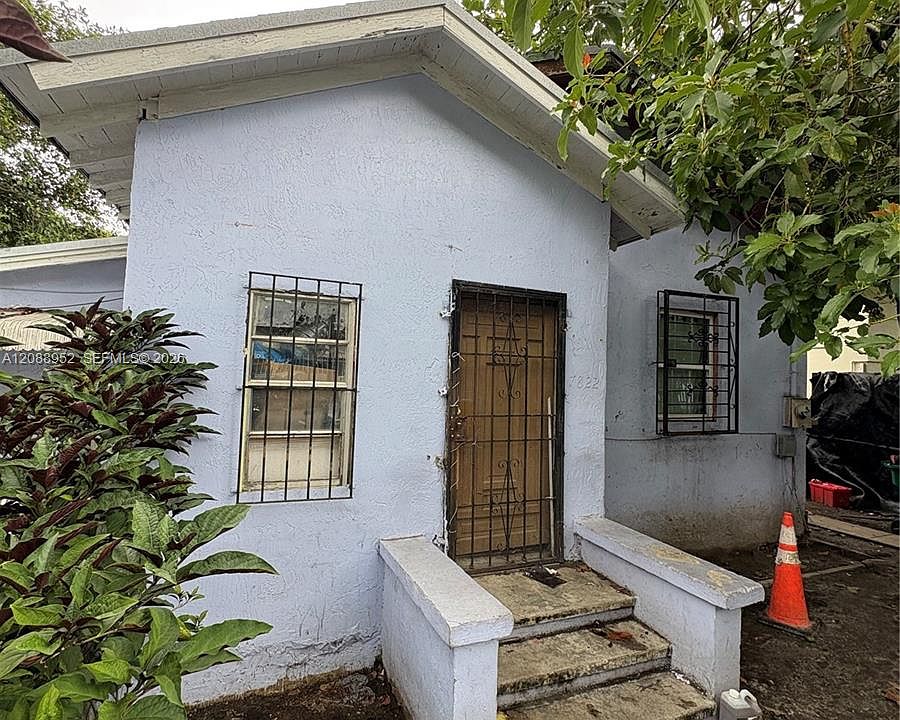 1st image of 7822 NE Miami Ct