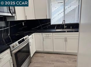 2683 Oak Rd APT 128, Walnut Creek, CA 94597