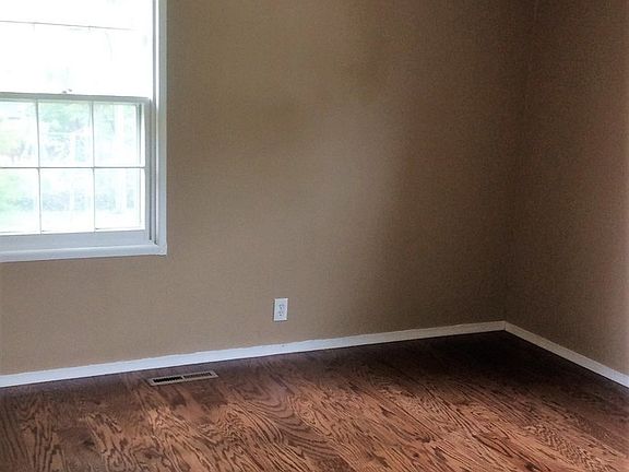 4th image of 7664 S 41st Ave