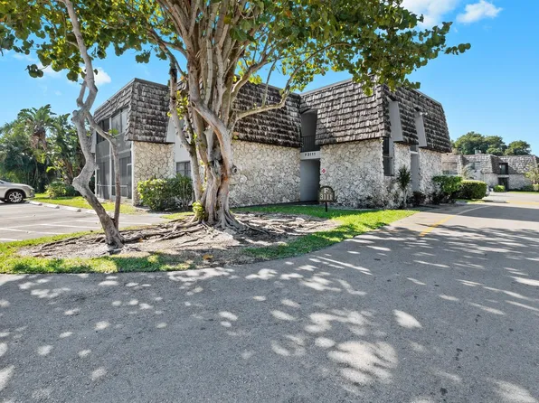 3111 Oakland Shores Drive #F-210, Oakland Park, FL 33309