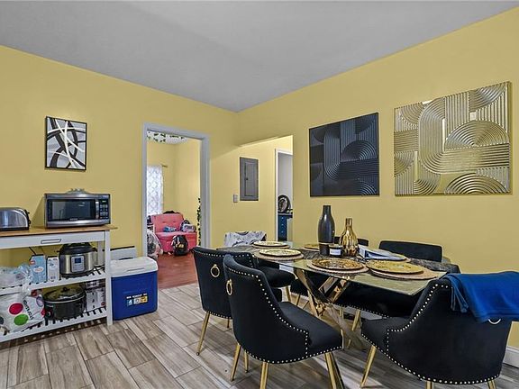 5th image of 104 Alverson Ave