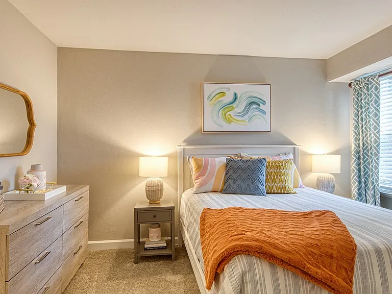 Coastline Apartments — Photo 49