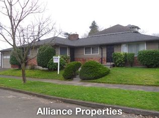 304-306 NE Highland St, Portland, OR 97211