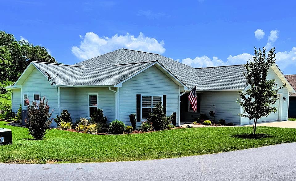 1st image of 111 Riverwalk Cir