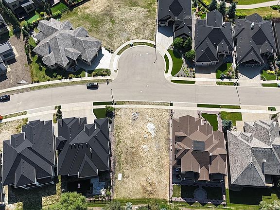 3rd image of 2795 Wheaton Dr NW