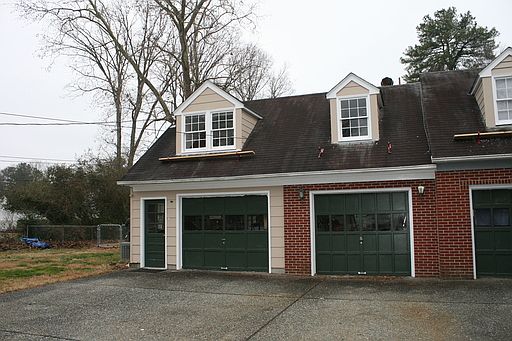 1st image of 105 Harris Grove Ln #B