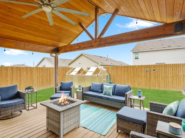 2411 Lake Hls, New Braunfels, TX 78130