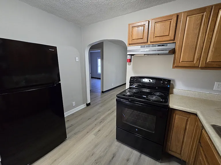 1125 N Barclay St — Photo 19