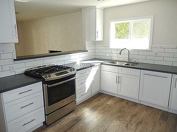 5th image of 2132 Glen Heather Way