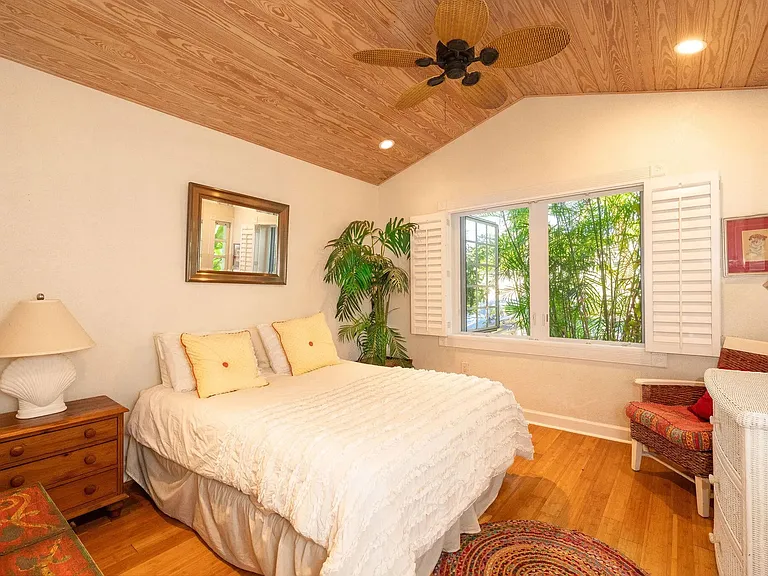 3735 Eagle Ave — Photo 15