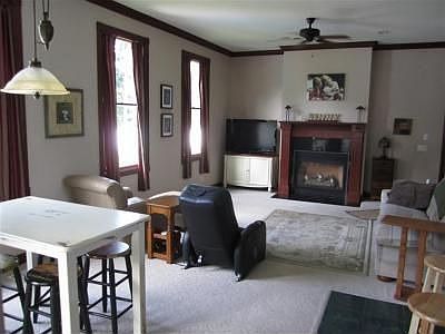 3rd image of 508 W Telegraph St