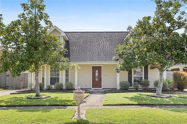 1st image of 26 Cane Dr