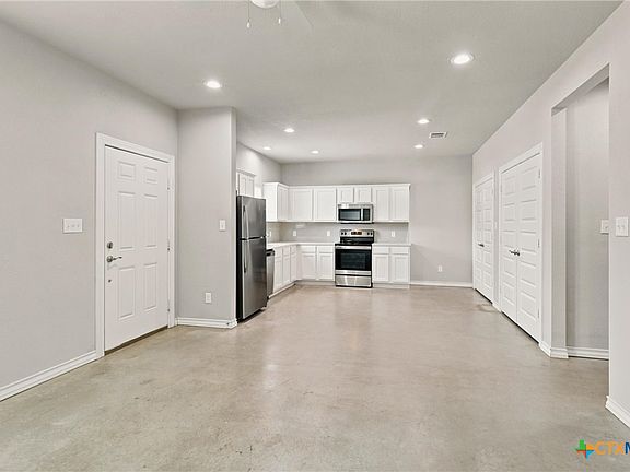 5th image of 611 E Martindale St #A & B