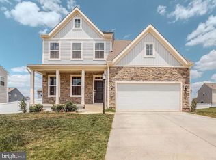 93 Cabots St, Charles Town, WV 25414