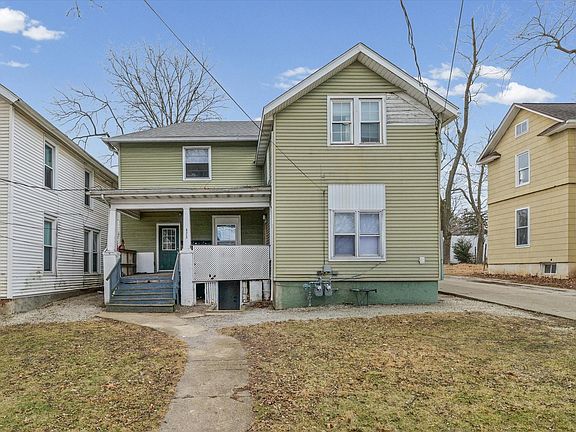 2nd image of 820 W Washington St