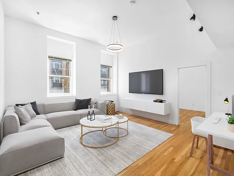 716 Madison St #204 — Photo 6